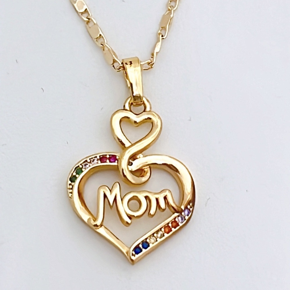 Mom Heart Goldfilled Necklace - Picture 3 of 4